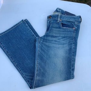 BRAND NEW American eagle jeans size 10 short